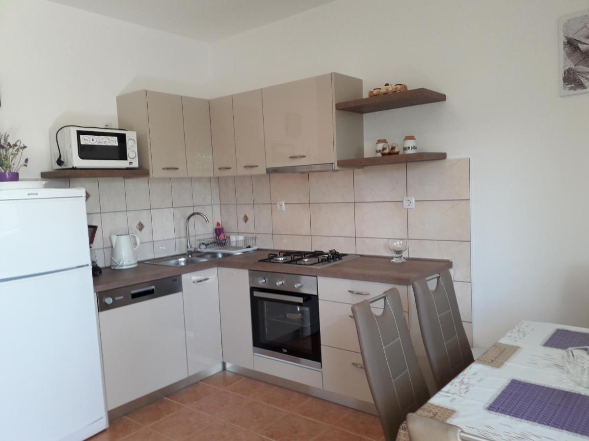 Apartmani Roza Lopar Exterior photo