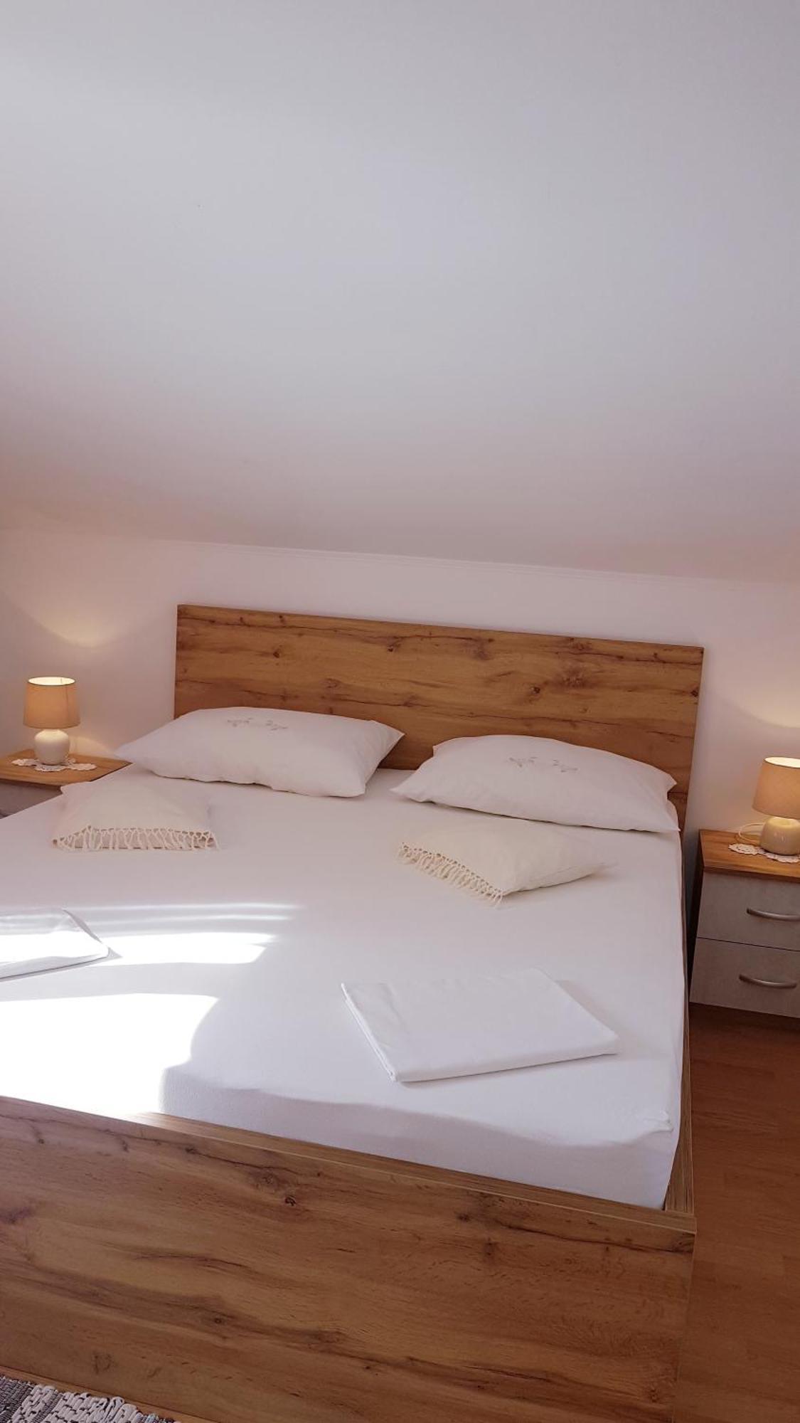 Apartmani Roza Lopar Exterior photo