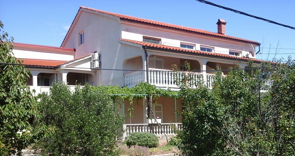 Apartmani Roza Lopar Exterior photo
